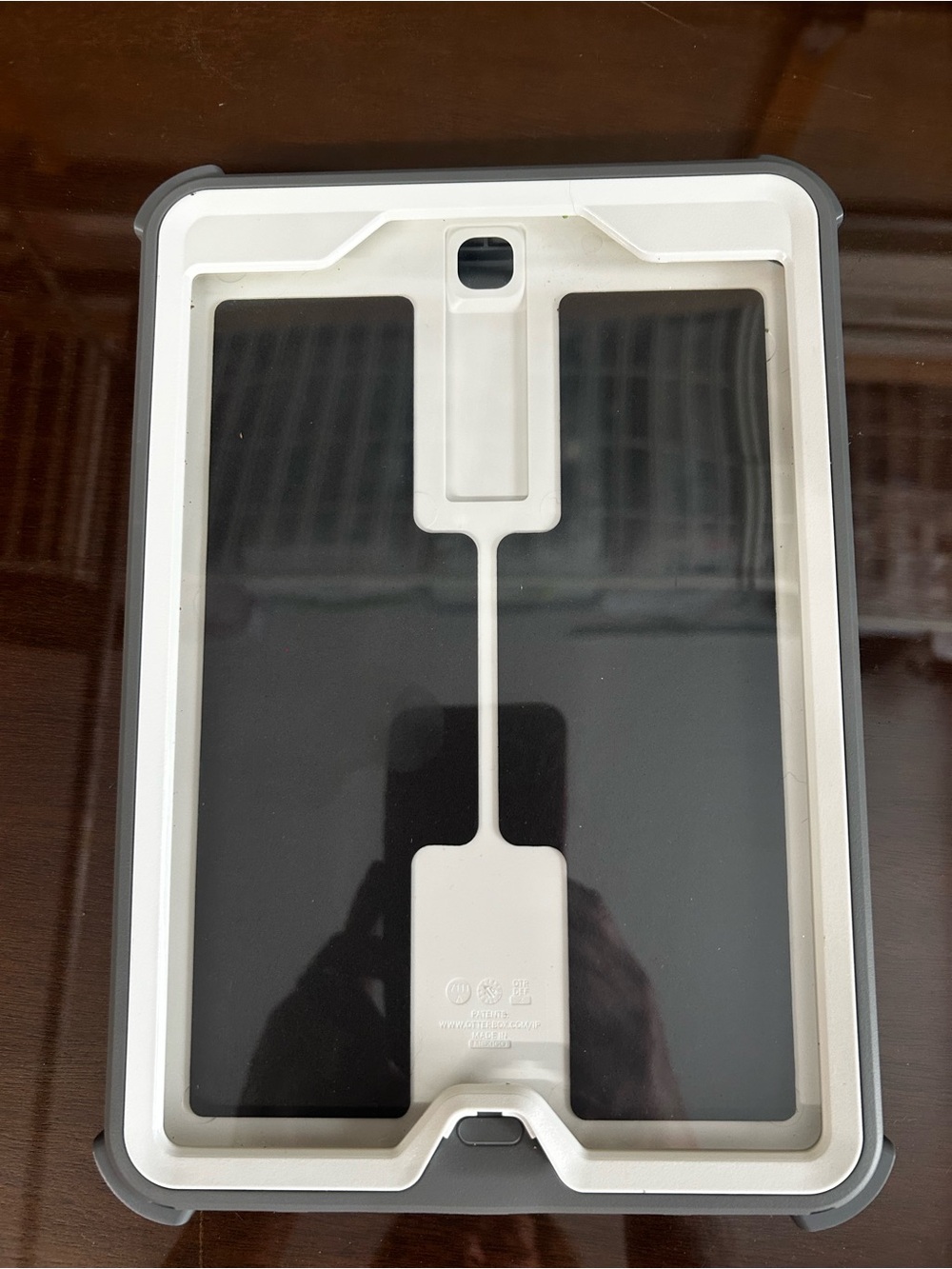 Rugged White and Gray Tablet Case otterBox